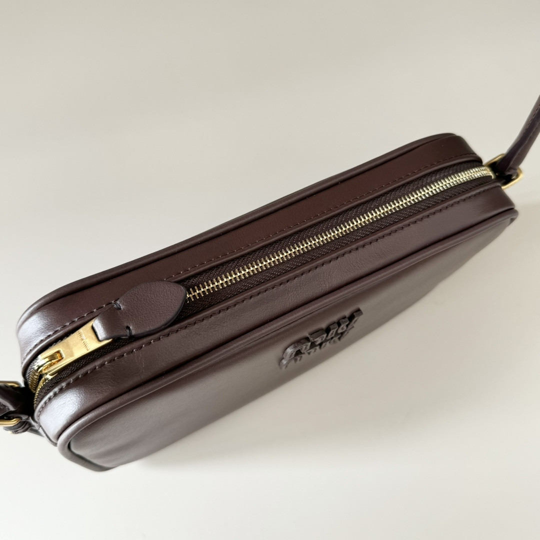 Miu Miu Leather Pouch 10x20x4.5cm