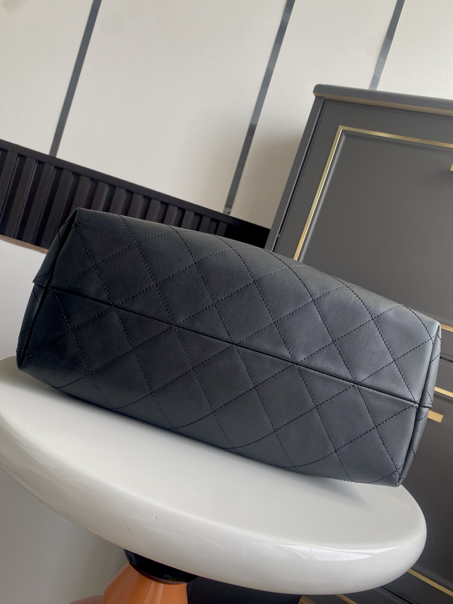 Ch**el Large Hobo Bag 30x12x45cm