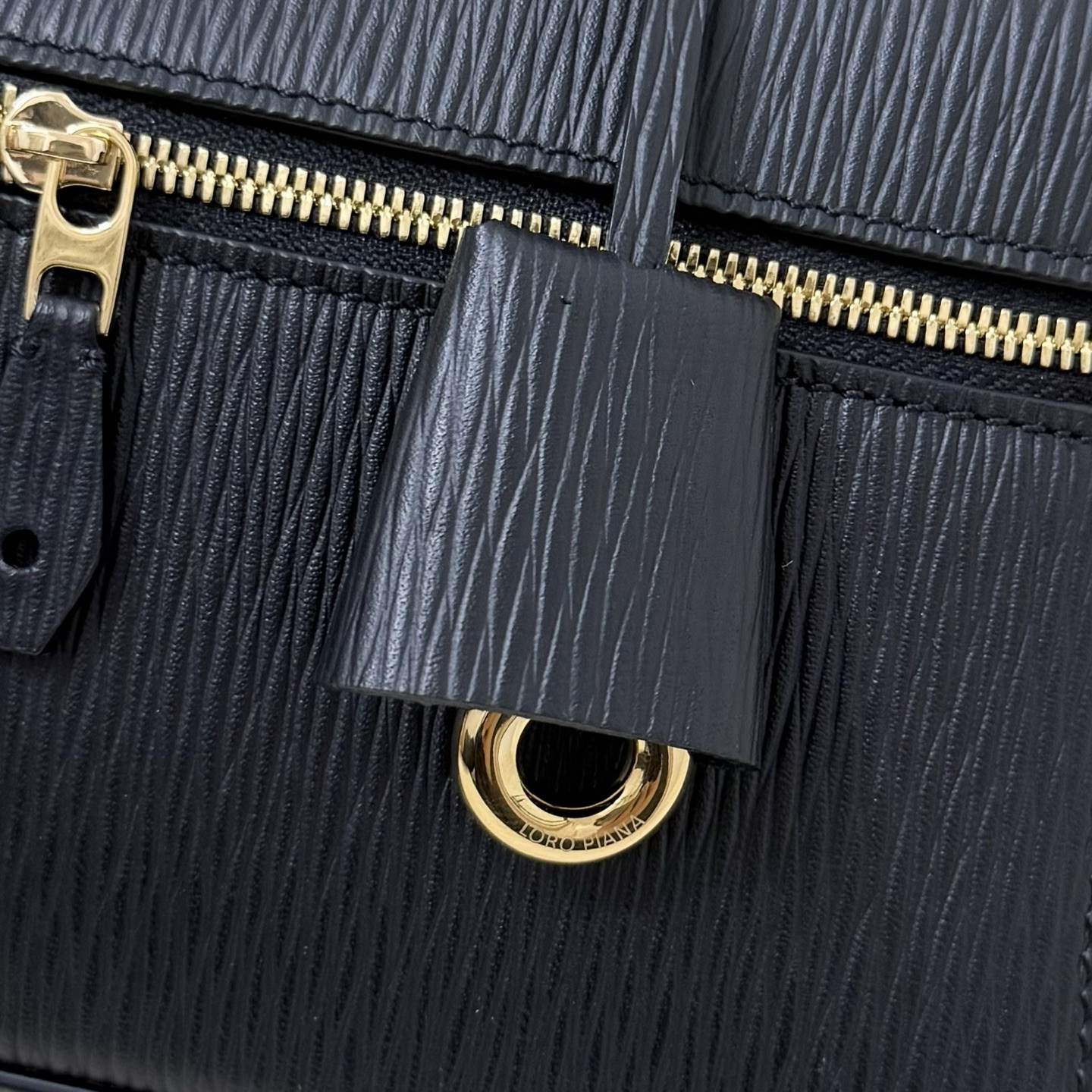 L0r0 P1ana Extra Bag L23 23x12x7cm