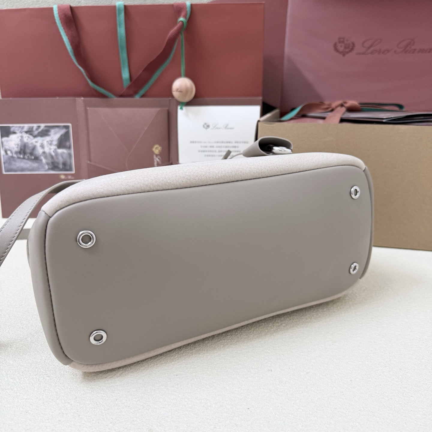 L0r0 P1ana Small Needle Bag 31x15x16cm