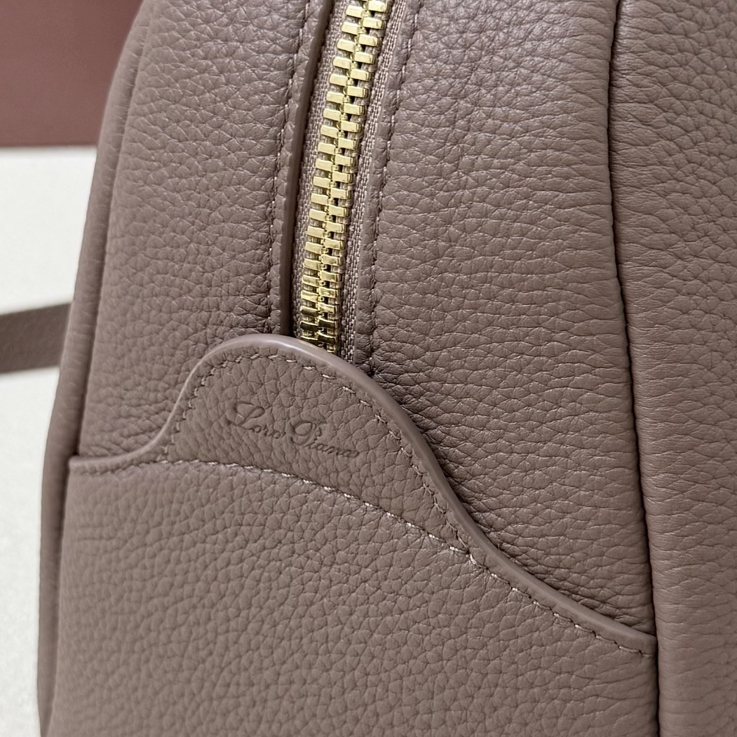 L0r0 P1ana Small Needle Bag 31x15x16cm