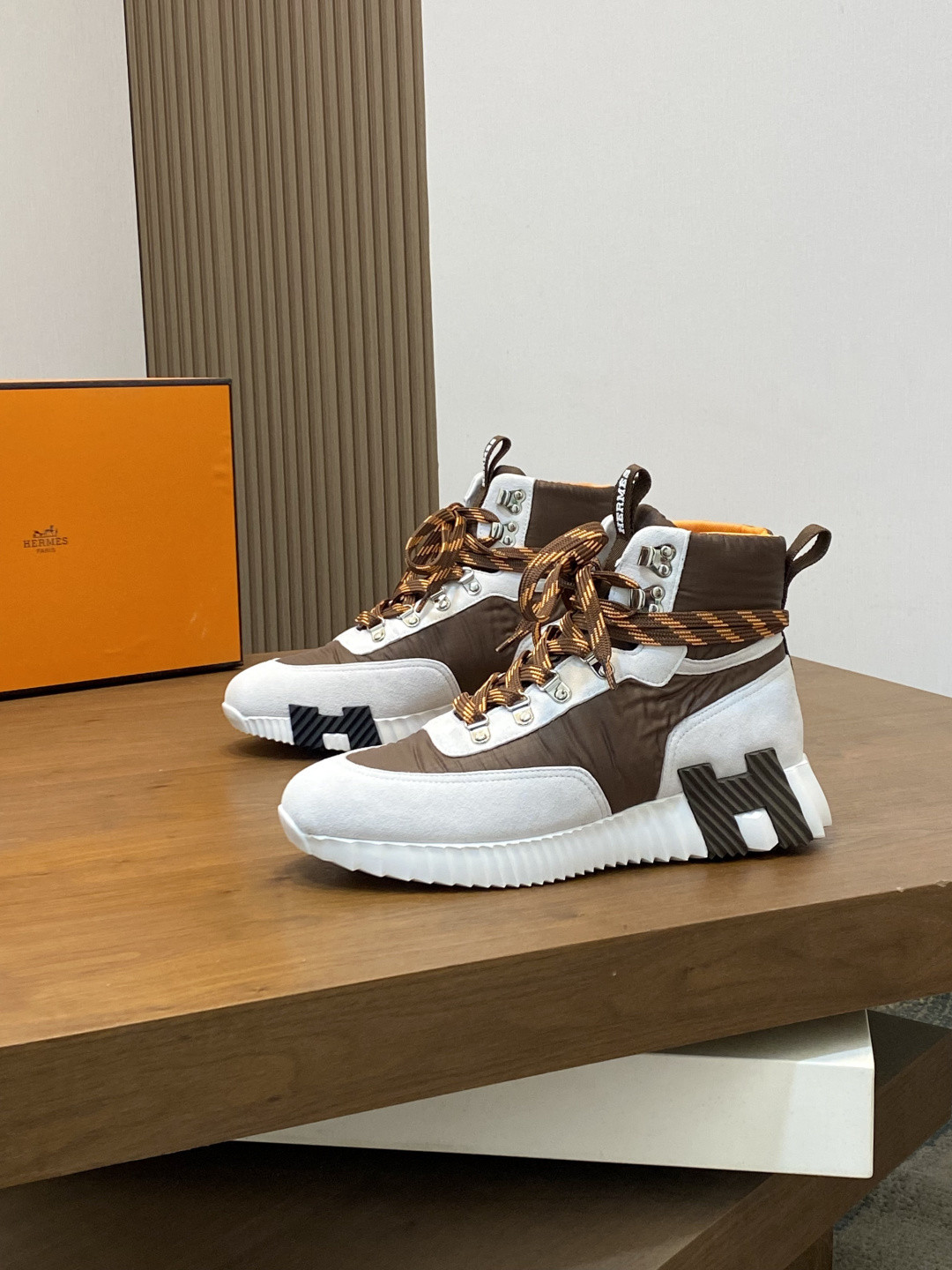 UA H**me5 Klimb Sneaker