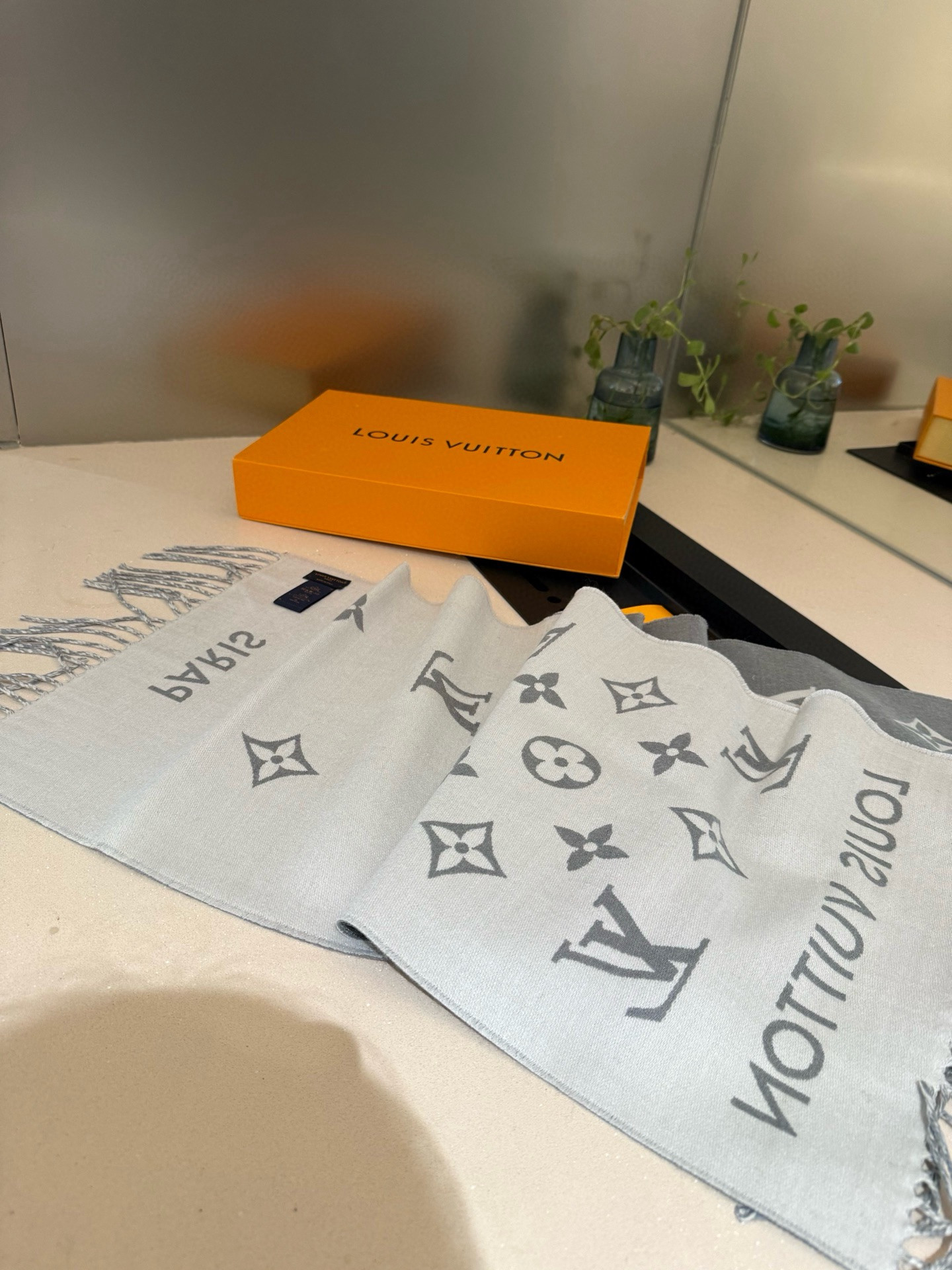Louis Vuitton Monogram scarf 35x185cm