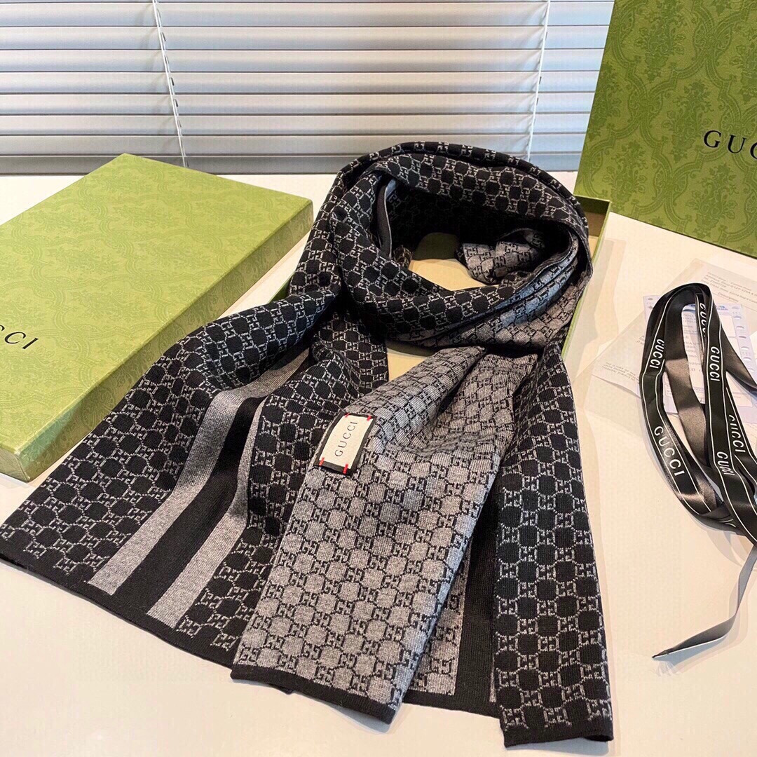 Gucci scarf 32x180cm