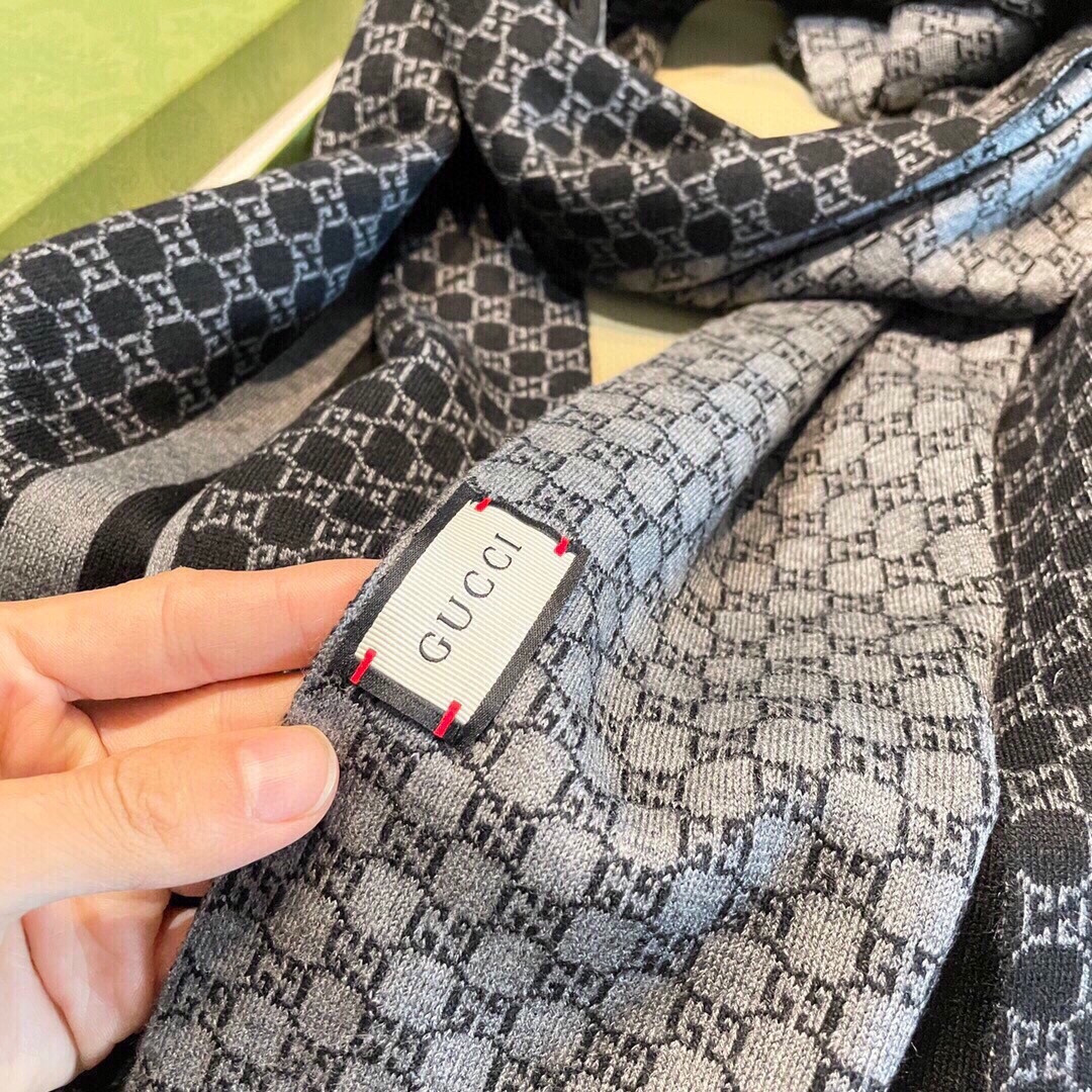 Gucci scarf 32x180cm