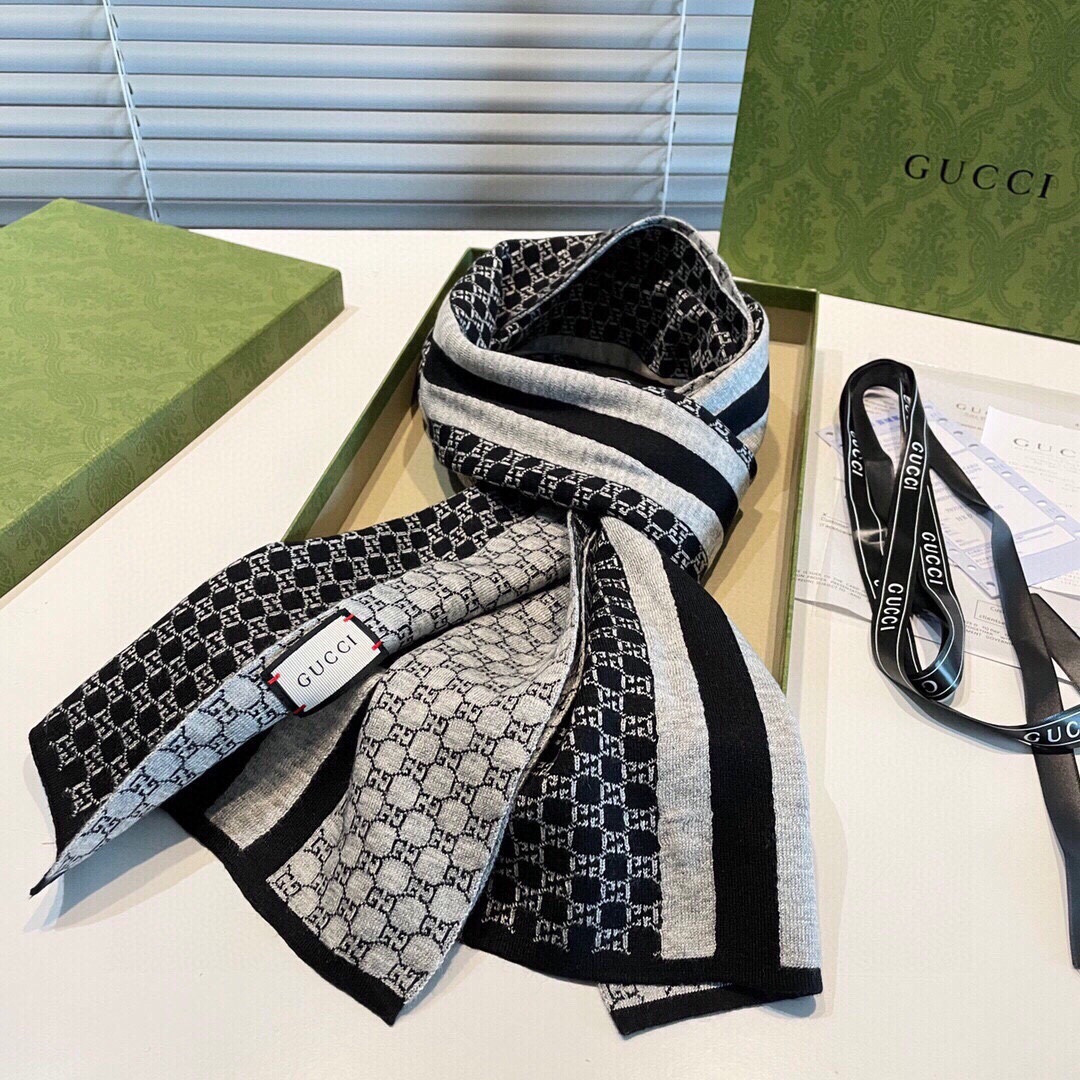 Gucci scarf 32x180cm