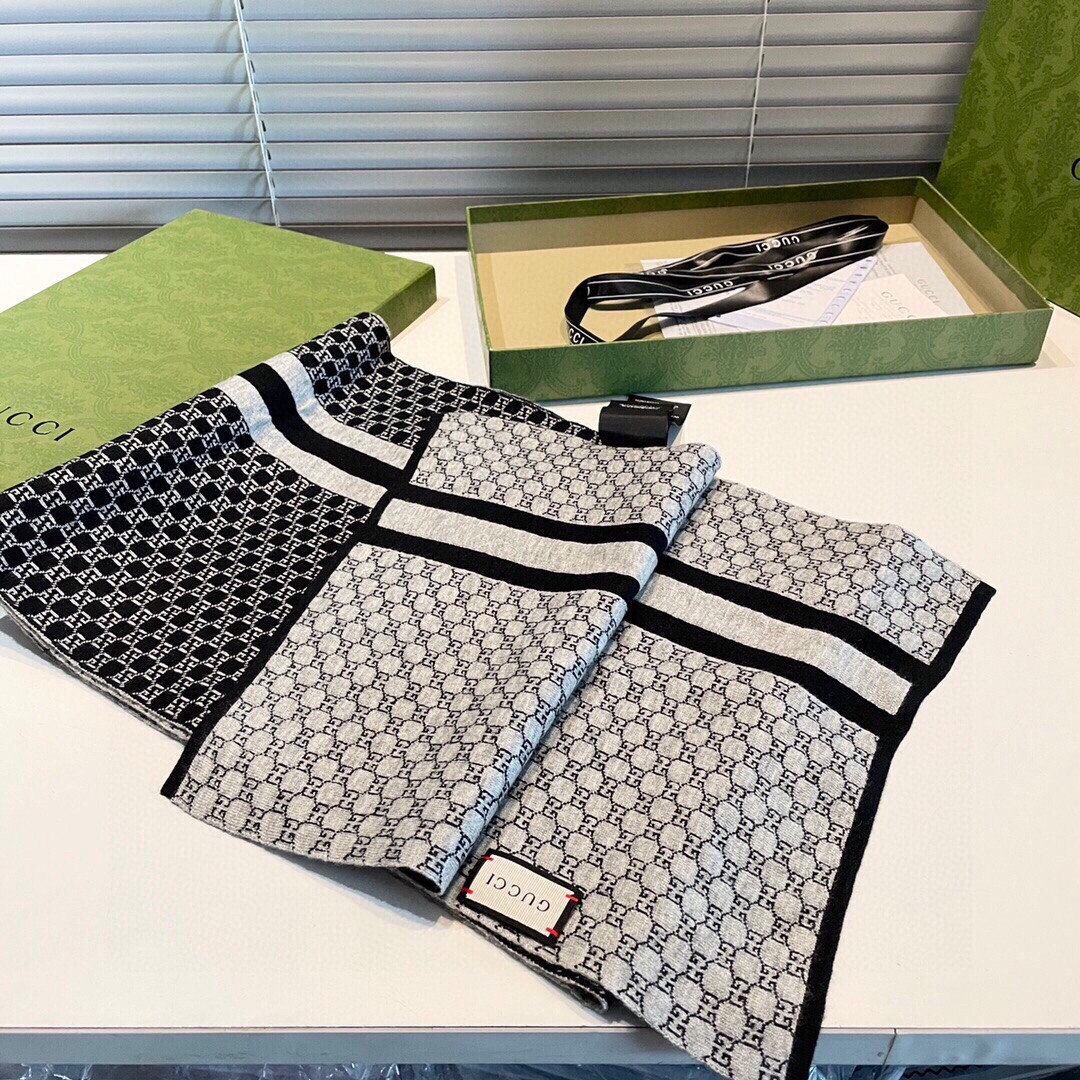 Gucci scarf 32x180cm