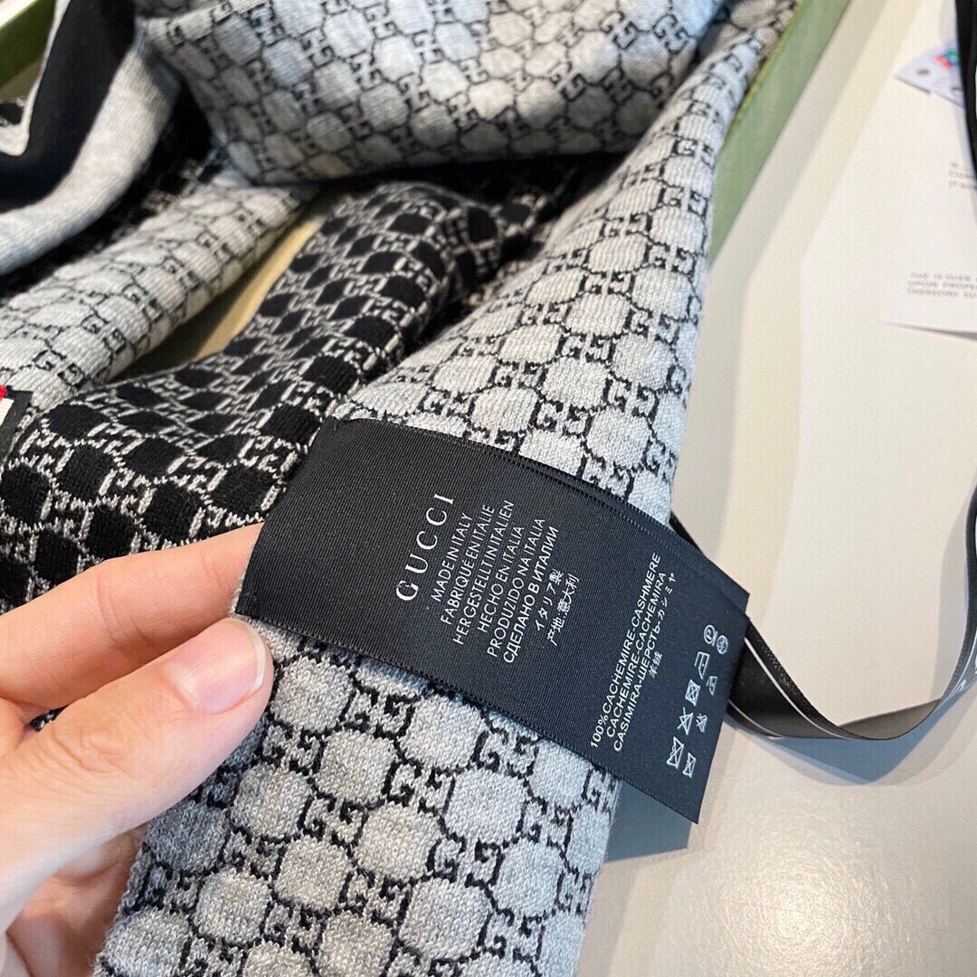 Gucci scarf 32x180cm