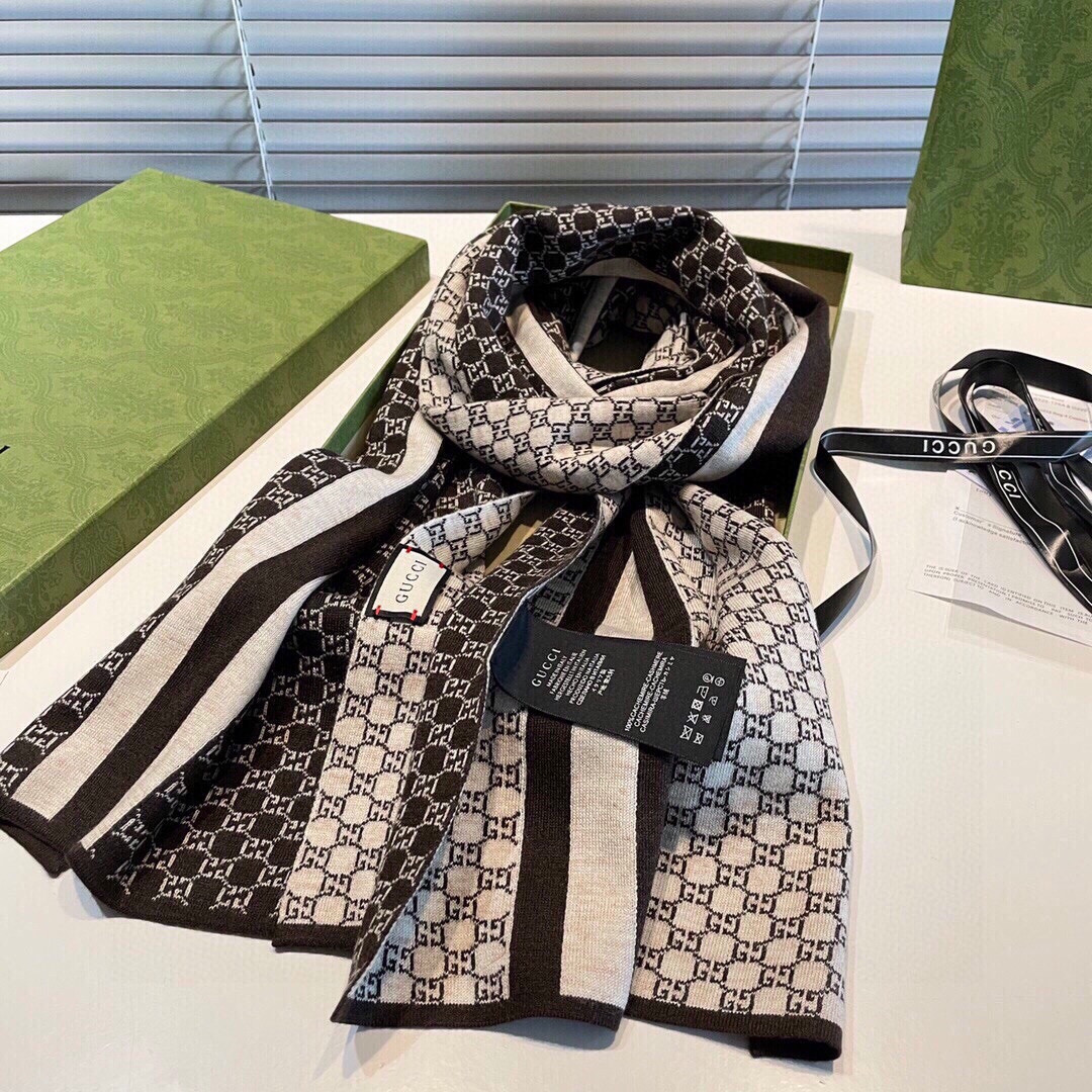 Gucci scarf 32x180cm