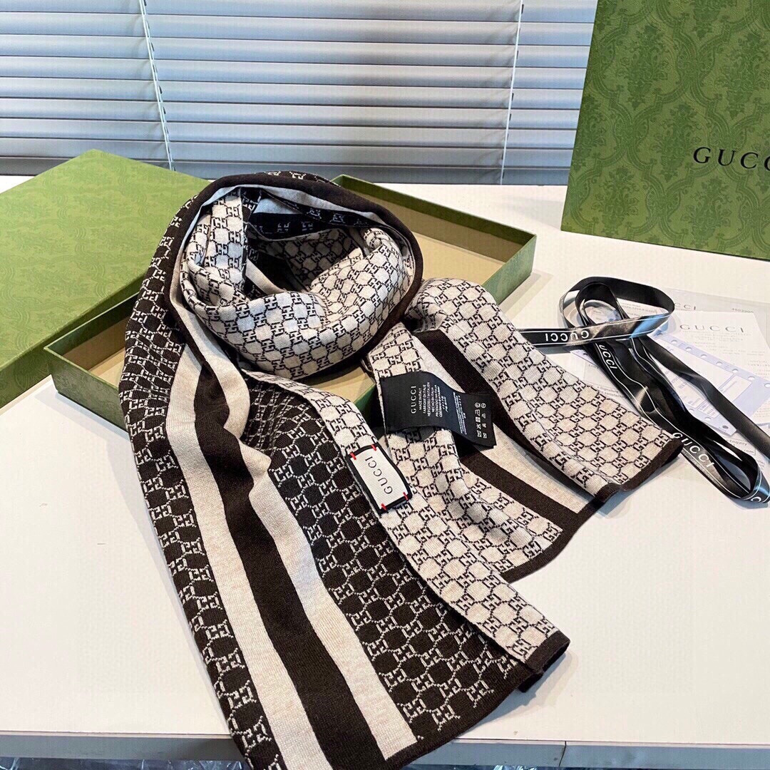 Gucci scarf 32x180cm