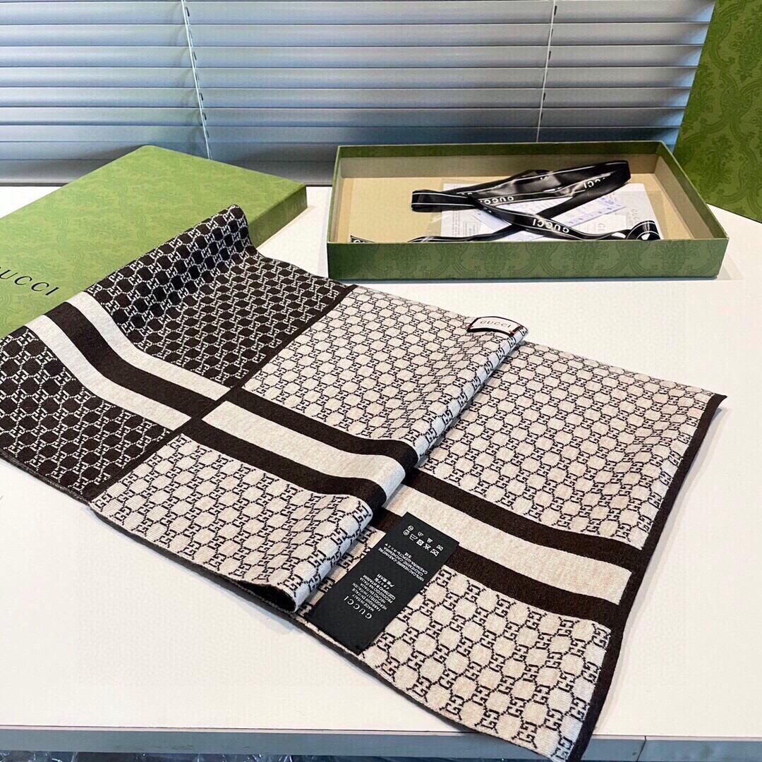 Gucci scarf 32x180cm