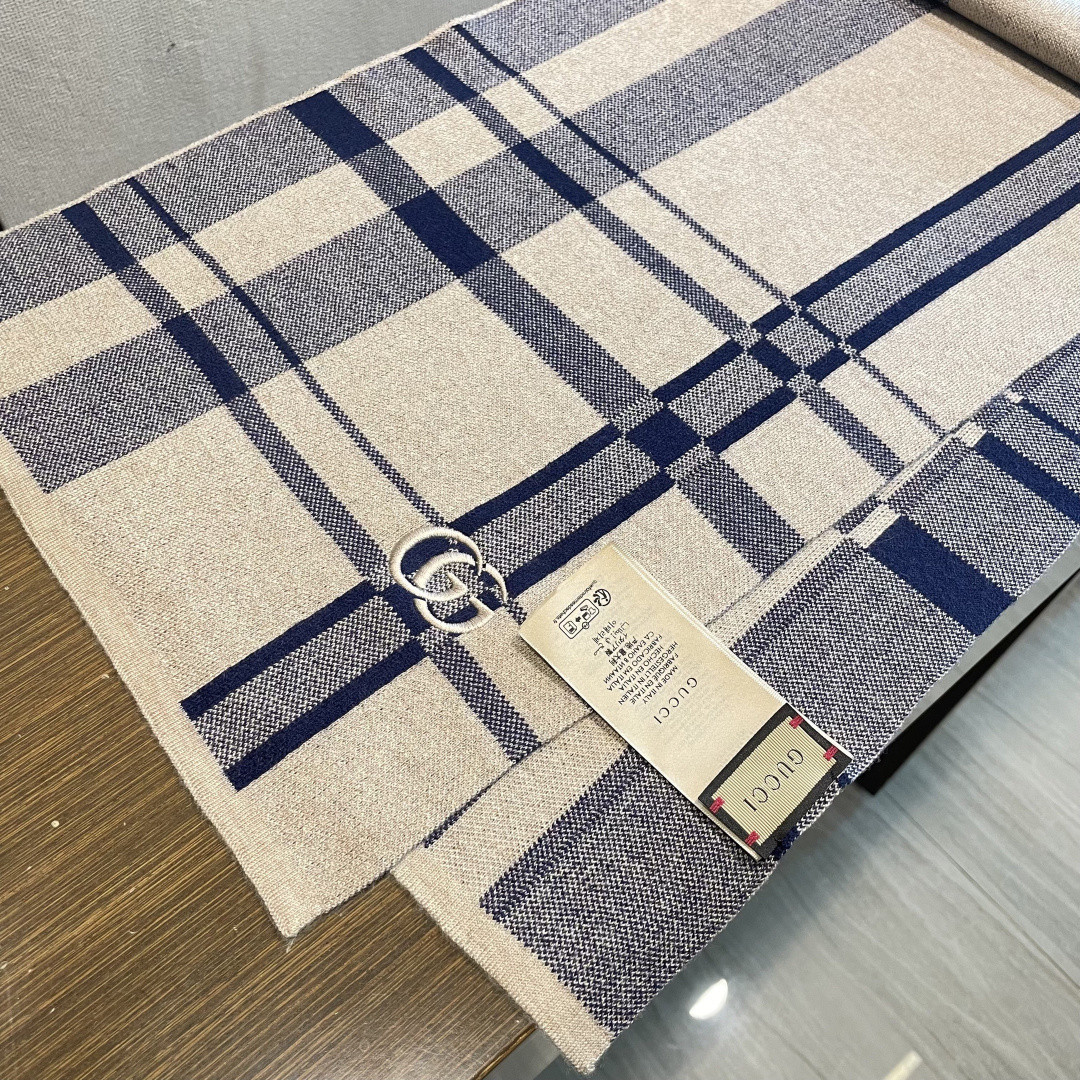 Gucci scarf 32x190cm