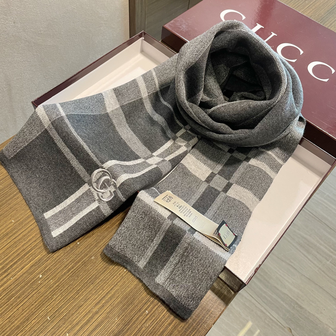 Gucci scarf 32x190cm