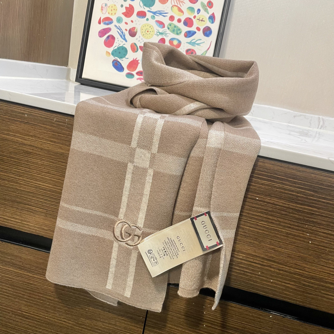 Gucci scarf 32x190cm