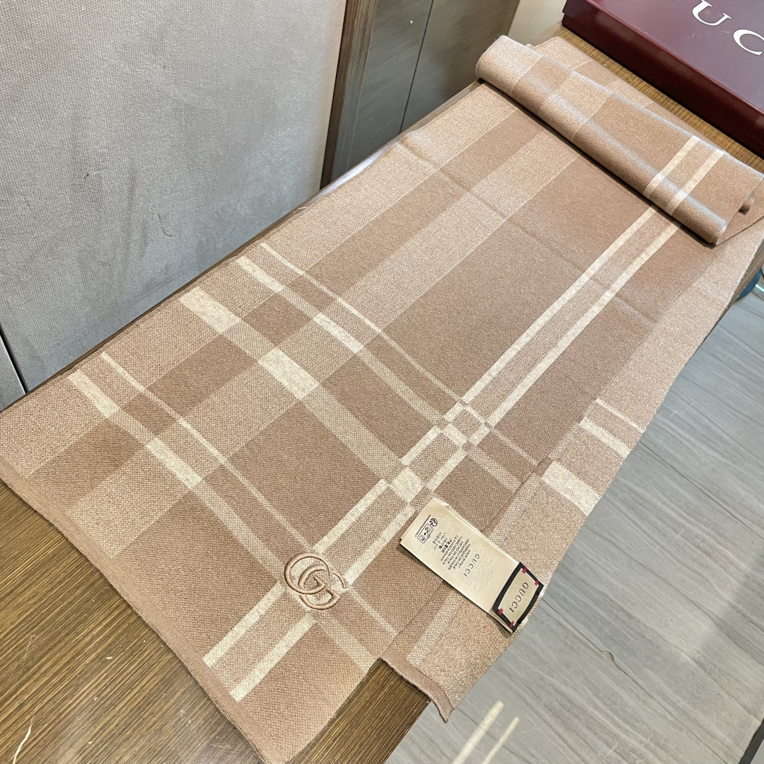 Gucci scarf 32x190cm