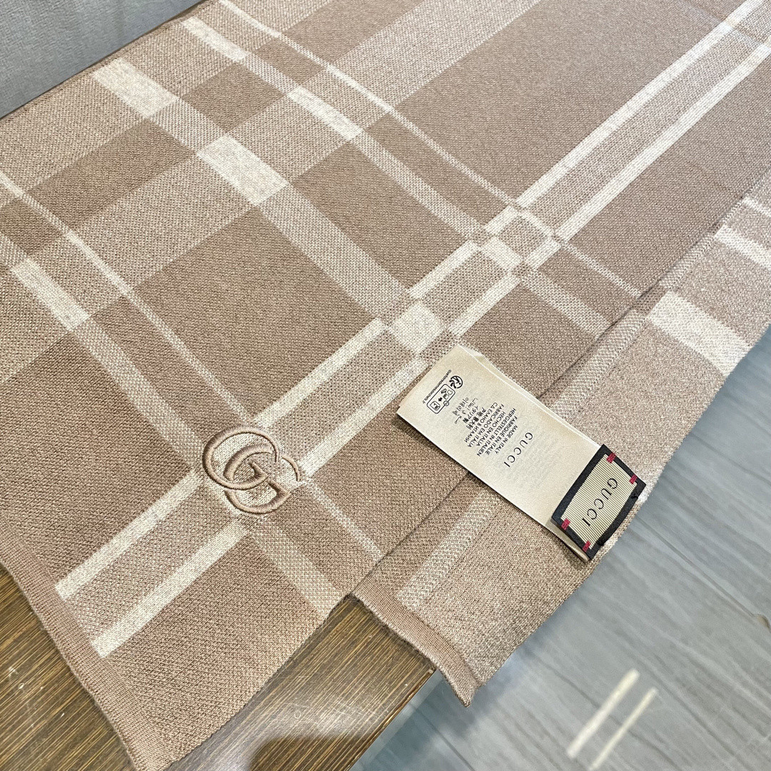 Gucci scarf 32x190cm
