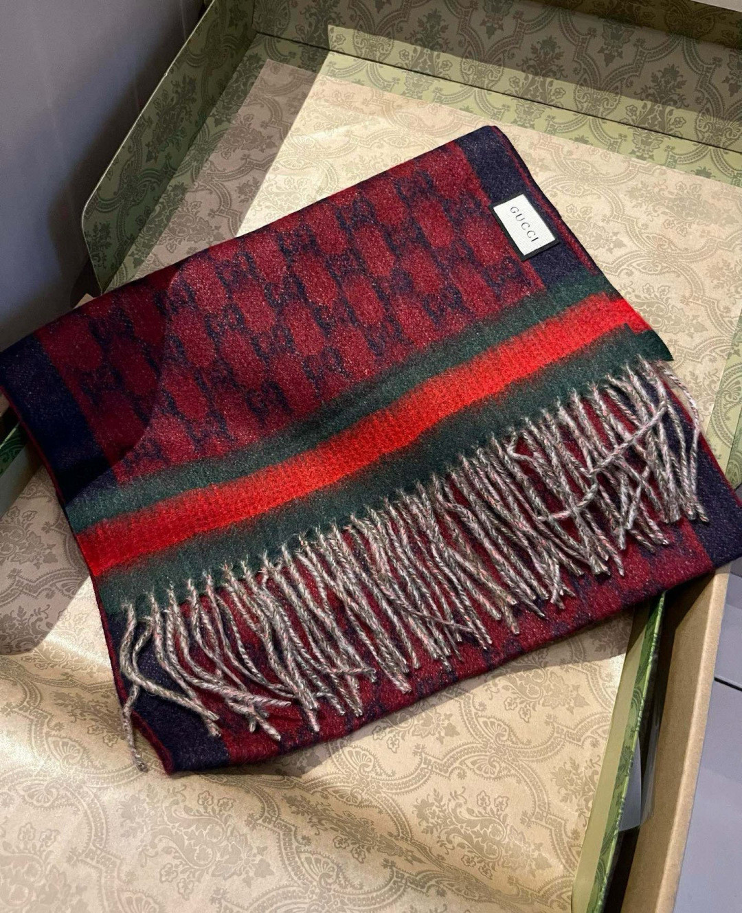 Gucci scarf 32x210cm 100% lamb