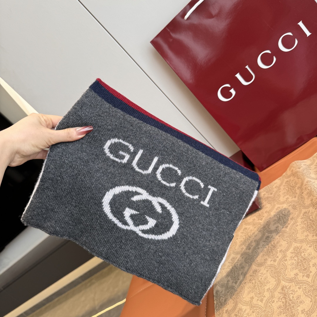 Gucci scarf 30x190cm
