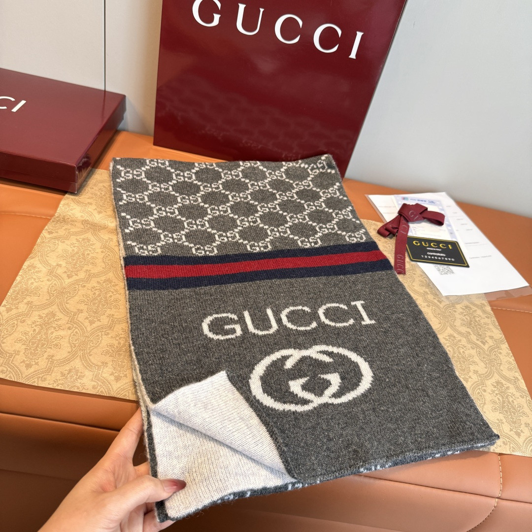 Gucci scarf 30x190cm