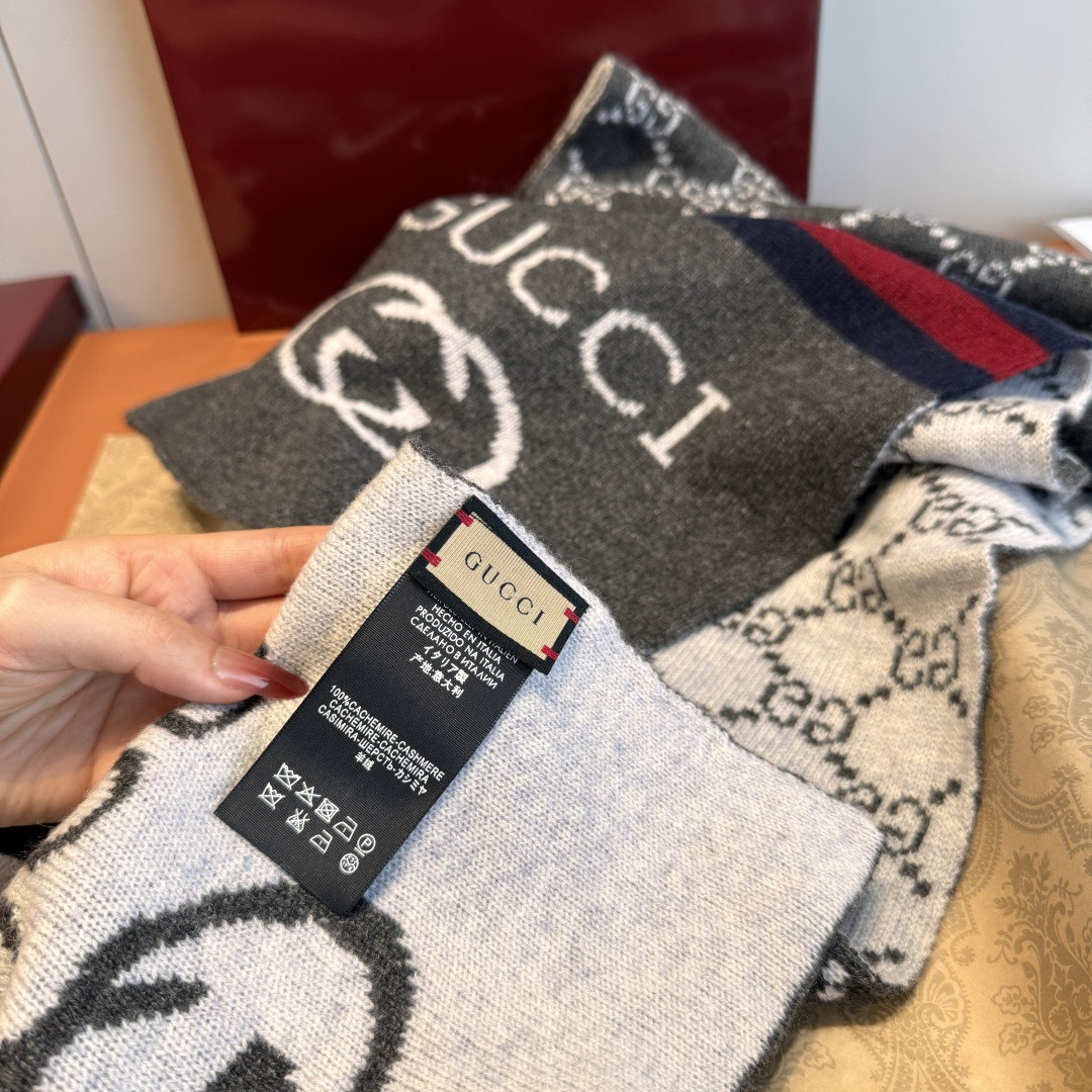 Gucci scarf 30x190cm
