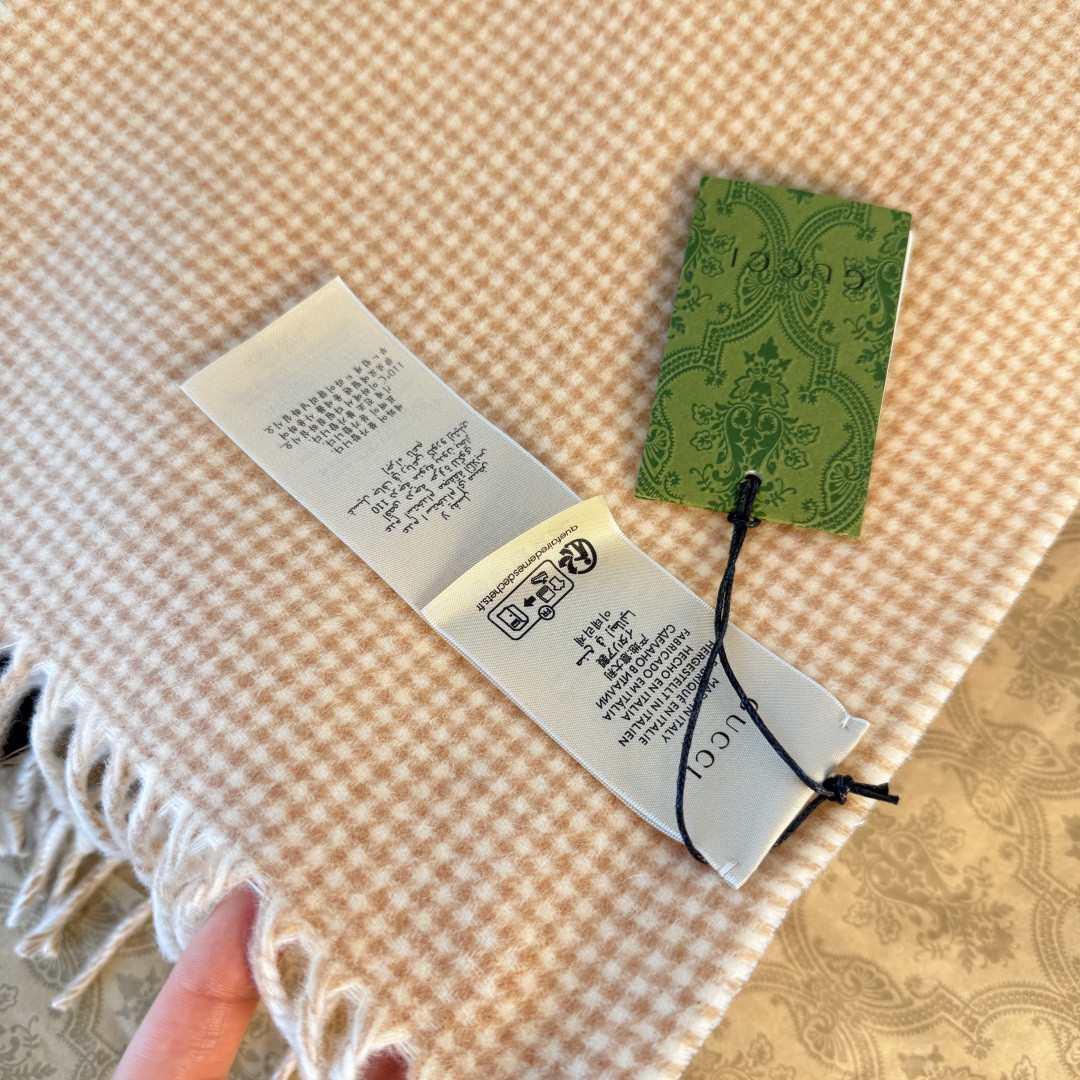 Gucci scarf 30x180cm 100%cashmere