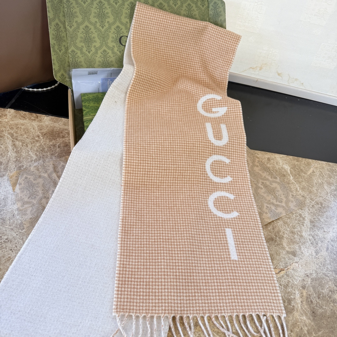 Gucci scarf 30x180cm 100%cashmere