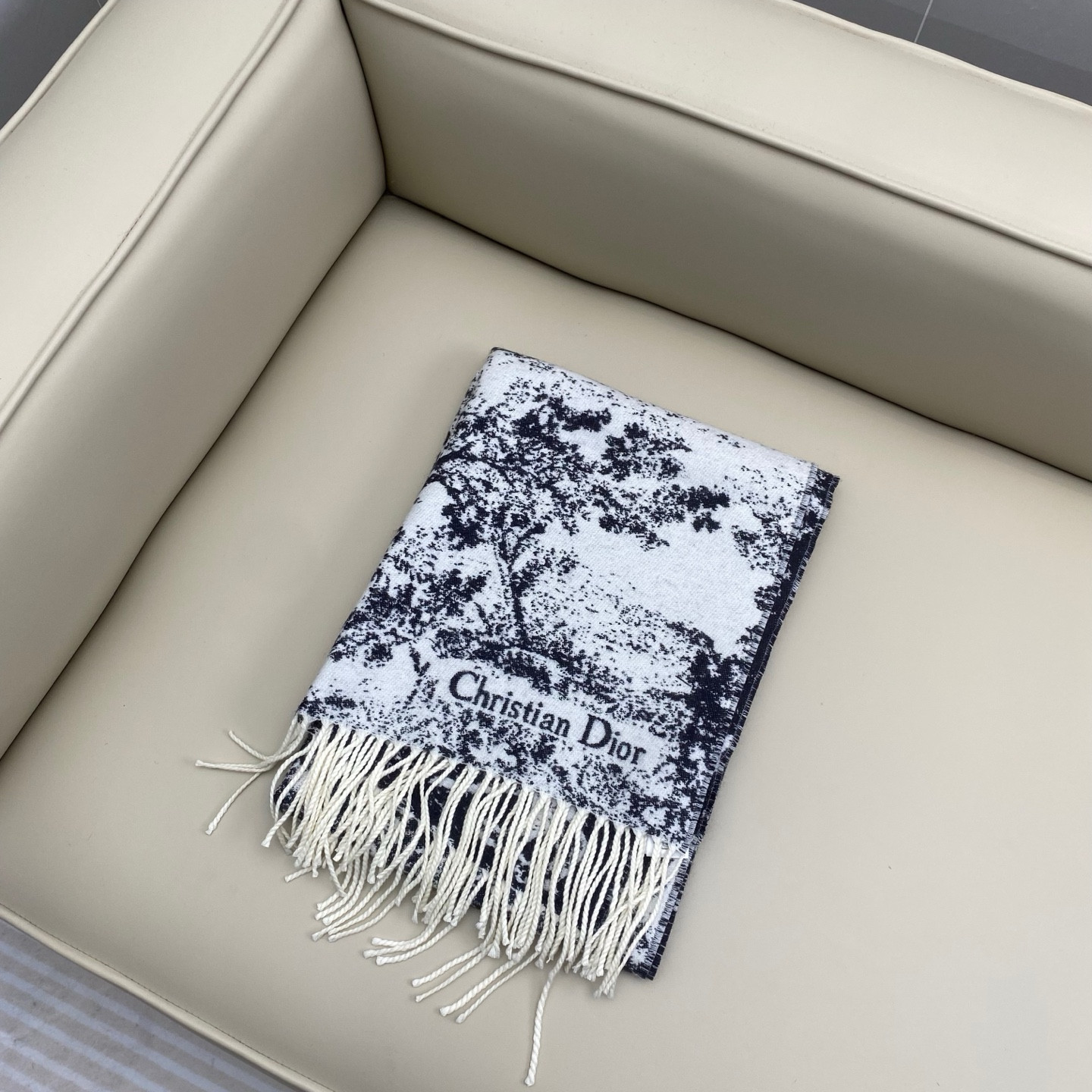 Dior scarf 200x45cm 59% cashmere 41% wool