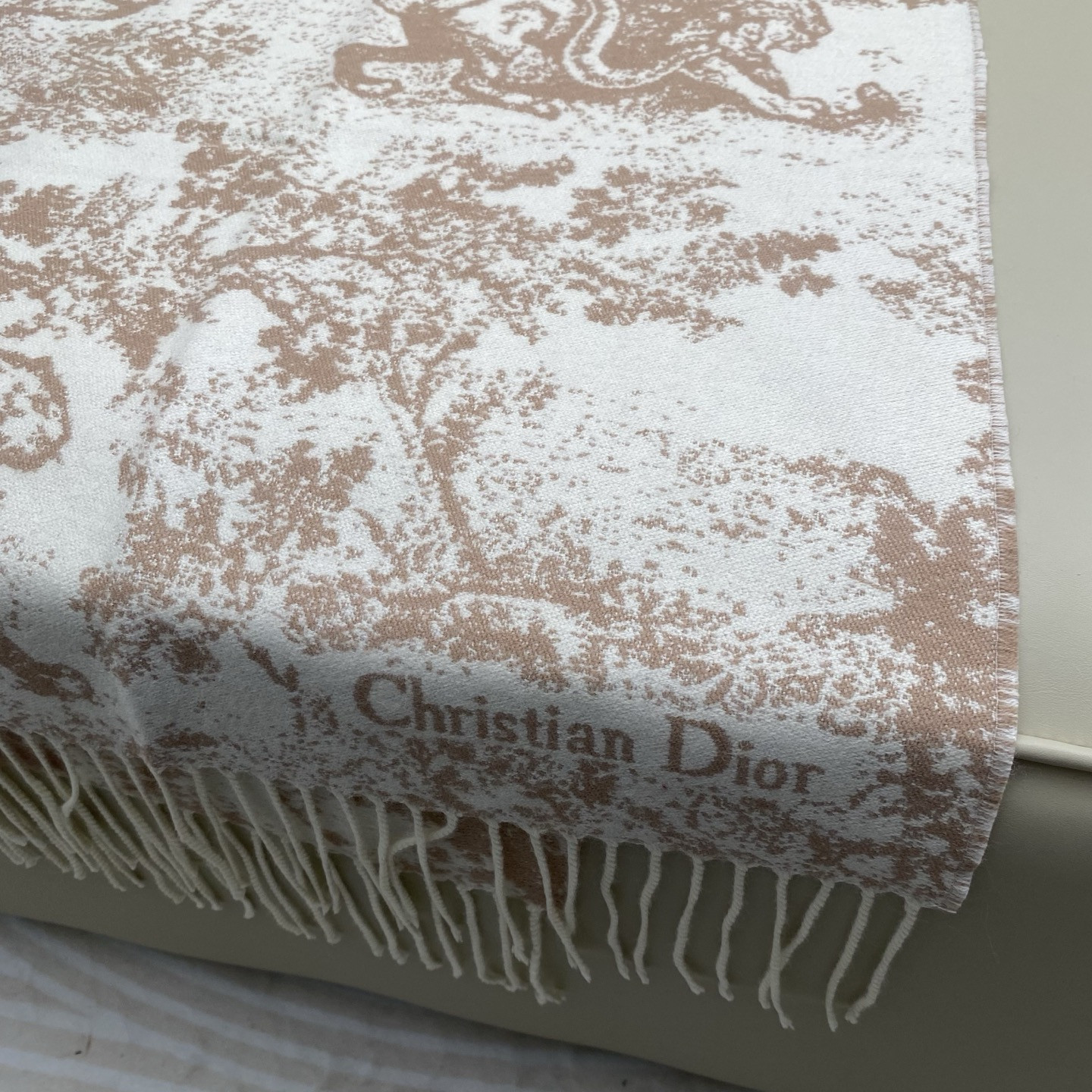 Dior scarf 200x45cm 59% cashmere 41% wool