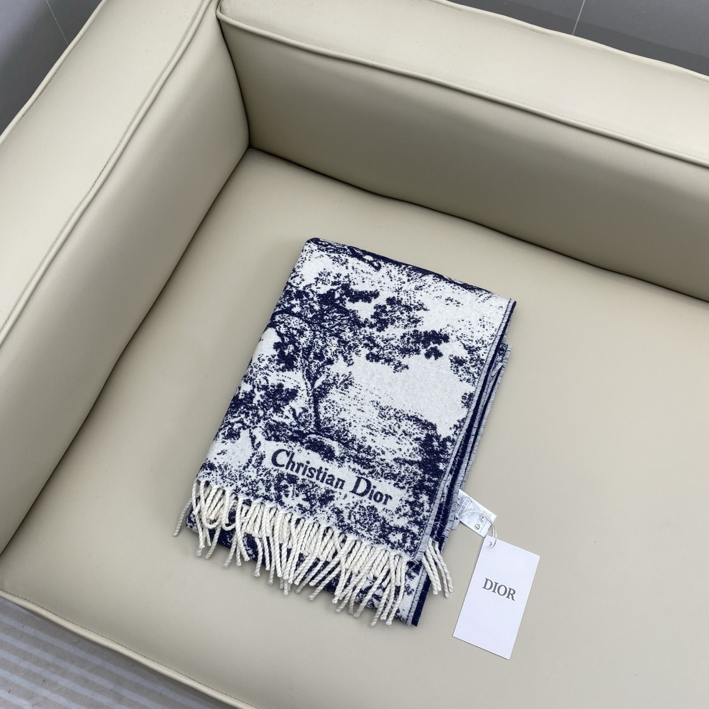 Dior scarf 200x45cm 59% cashmere 41% wool