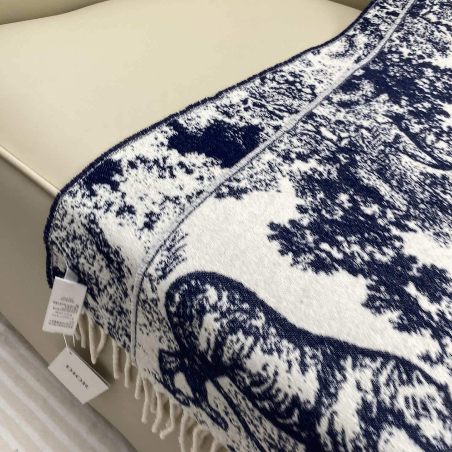 Dior scarf 200x45cm 59% cashmere 41% wool