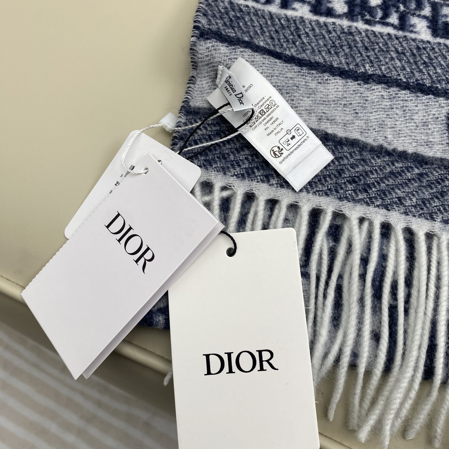 Dior scarf 45x200cm 100% cashmere