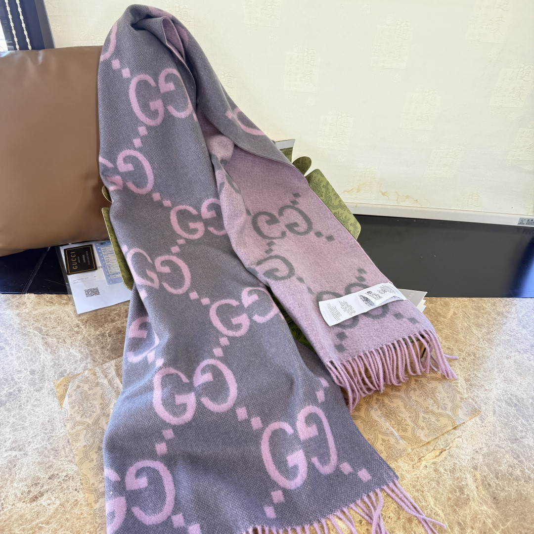 Gucci scarf 45x200cm 100% cashmere