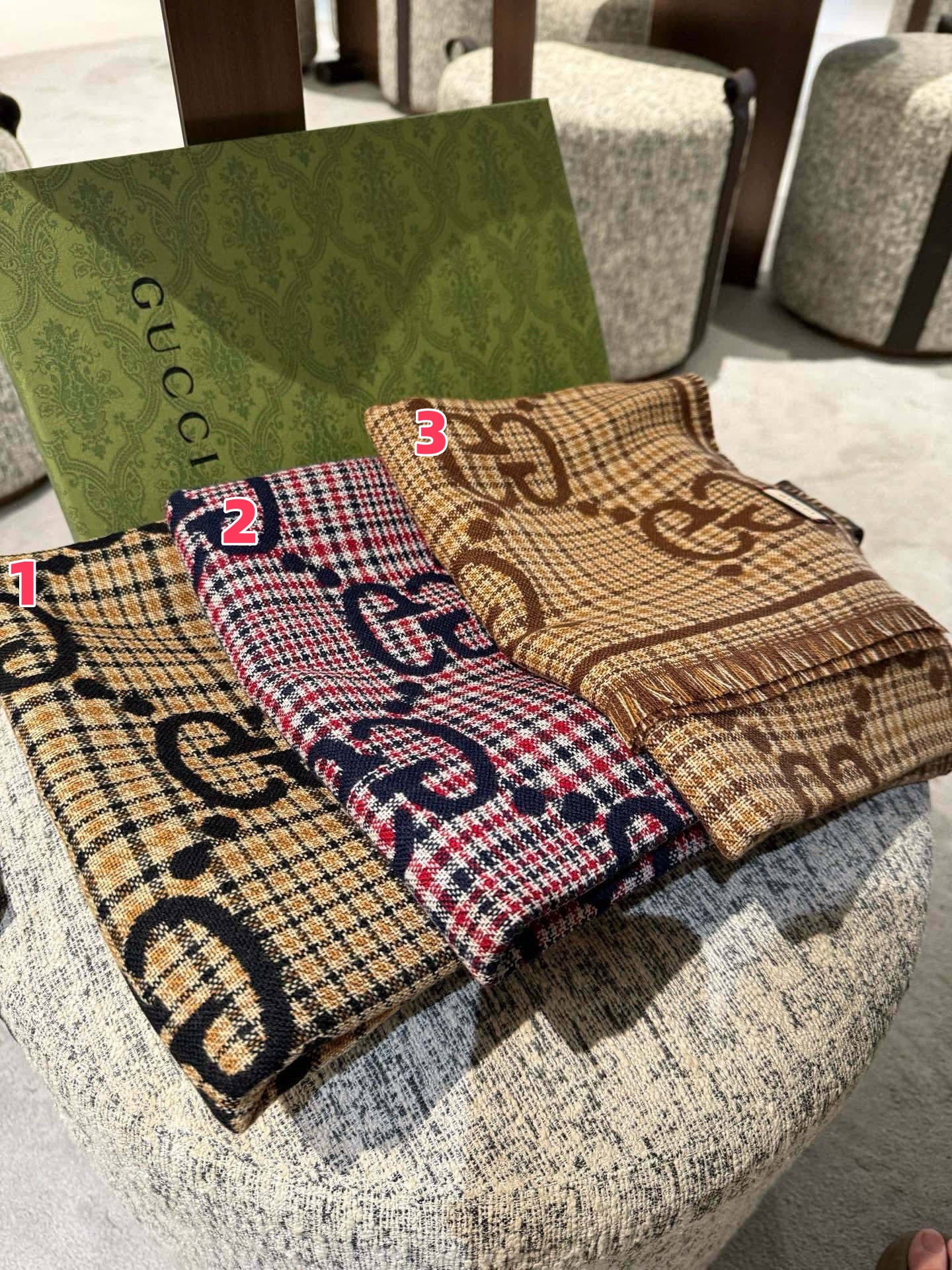 Gucci scarf 47x180cm