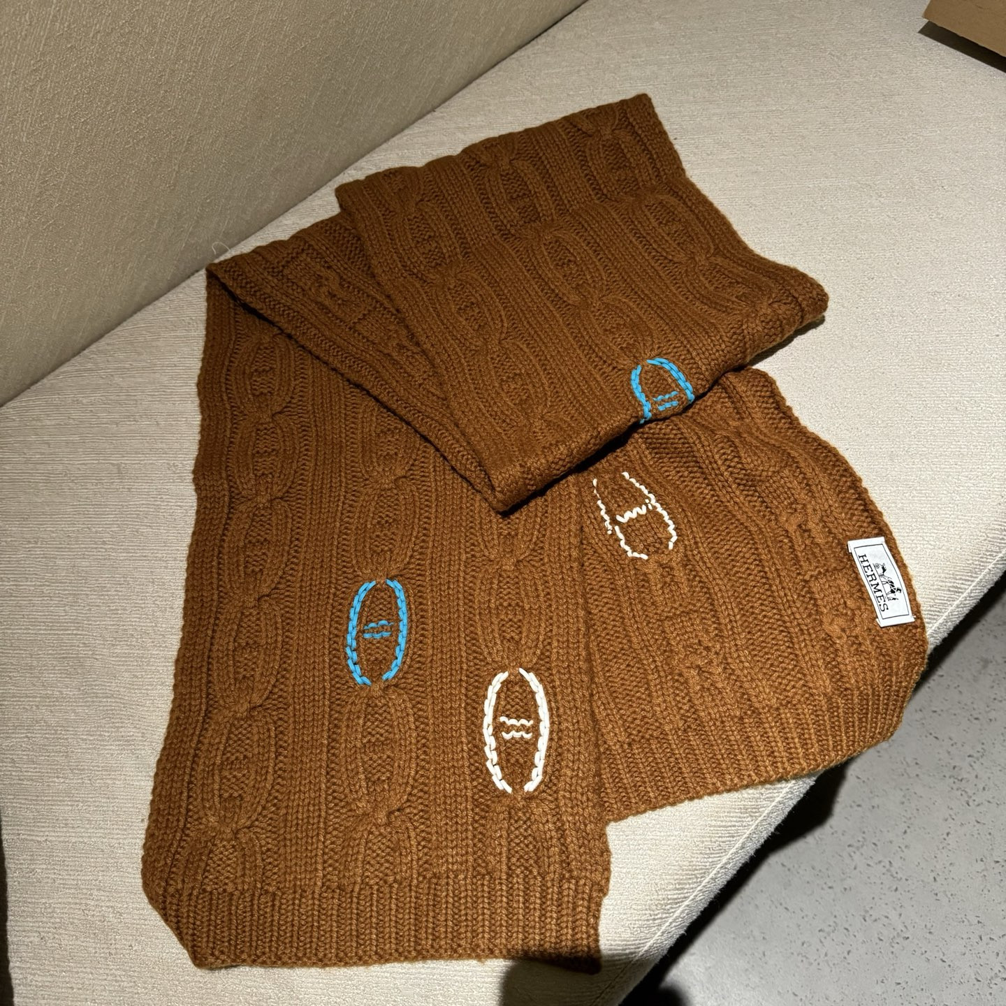 H**me5 scarf 30x200cm