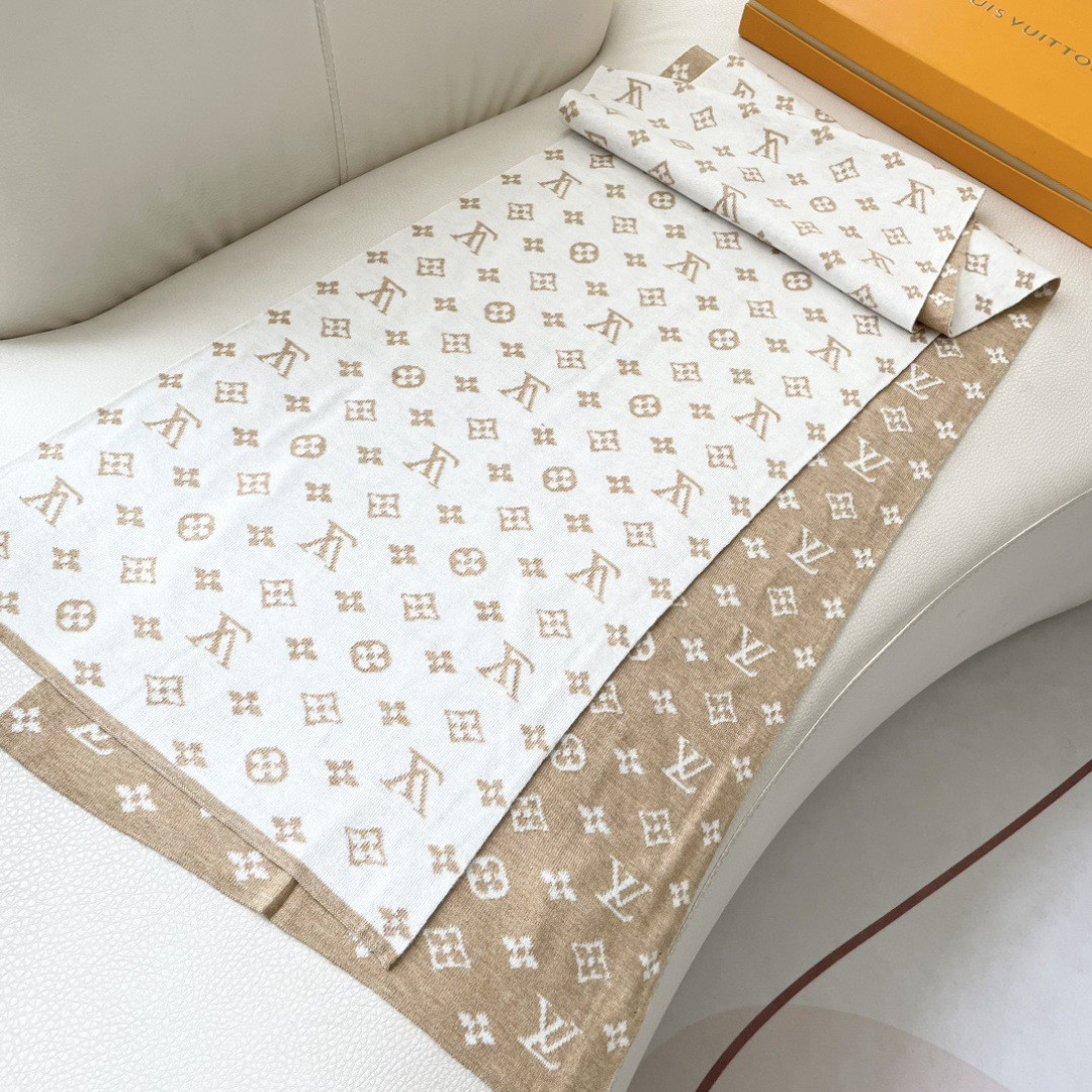 Louis Vuitton scarf 32x180cm