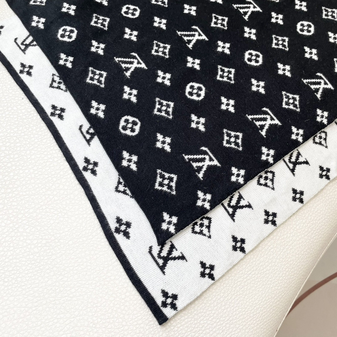 Louis Vuitton scarf 32x180cm