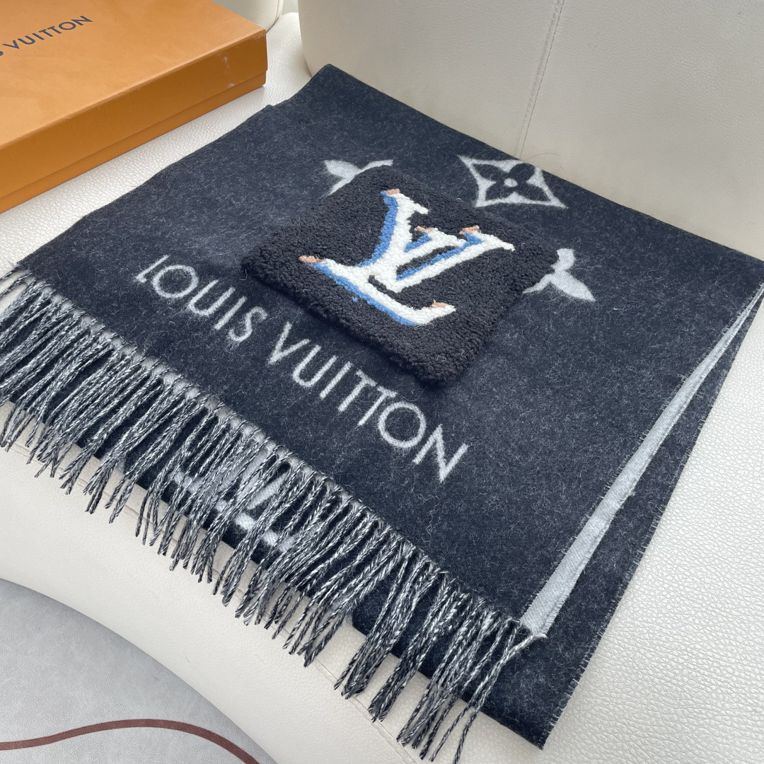 Louis Vuitton scarf 46x190cm