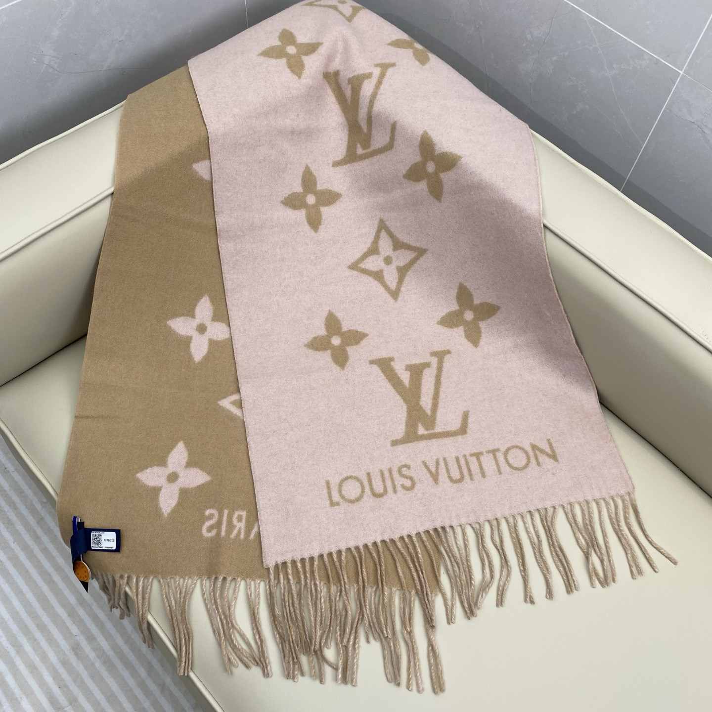 Louis Vuitton Reykjavik scarf 45x190cm 100% cashmere