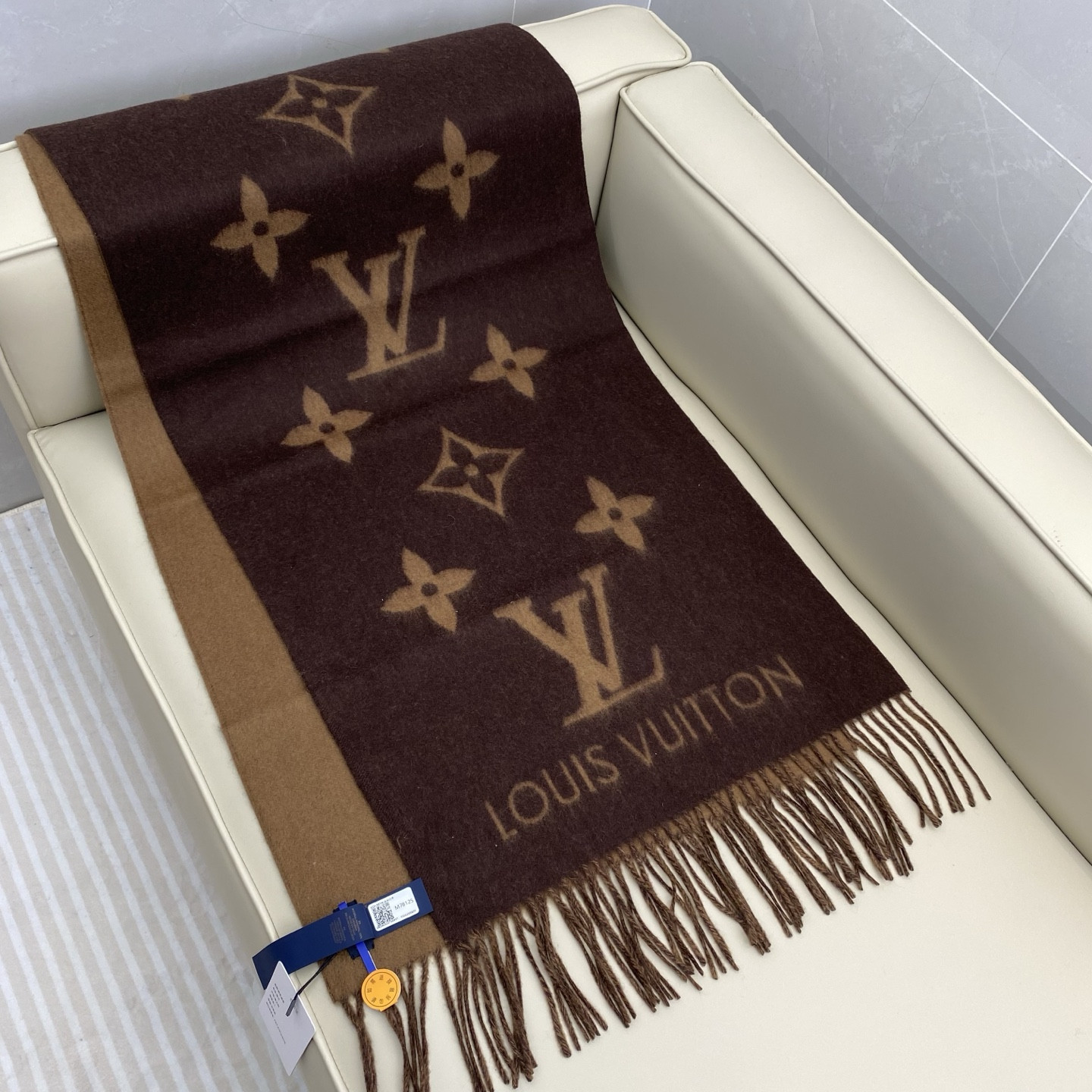 Louis Vuitton Reykjavik scarf 45x190cm 100% cashmere