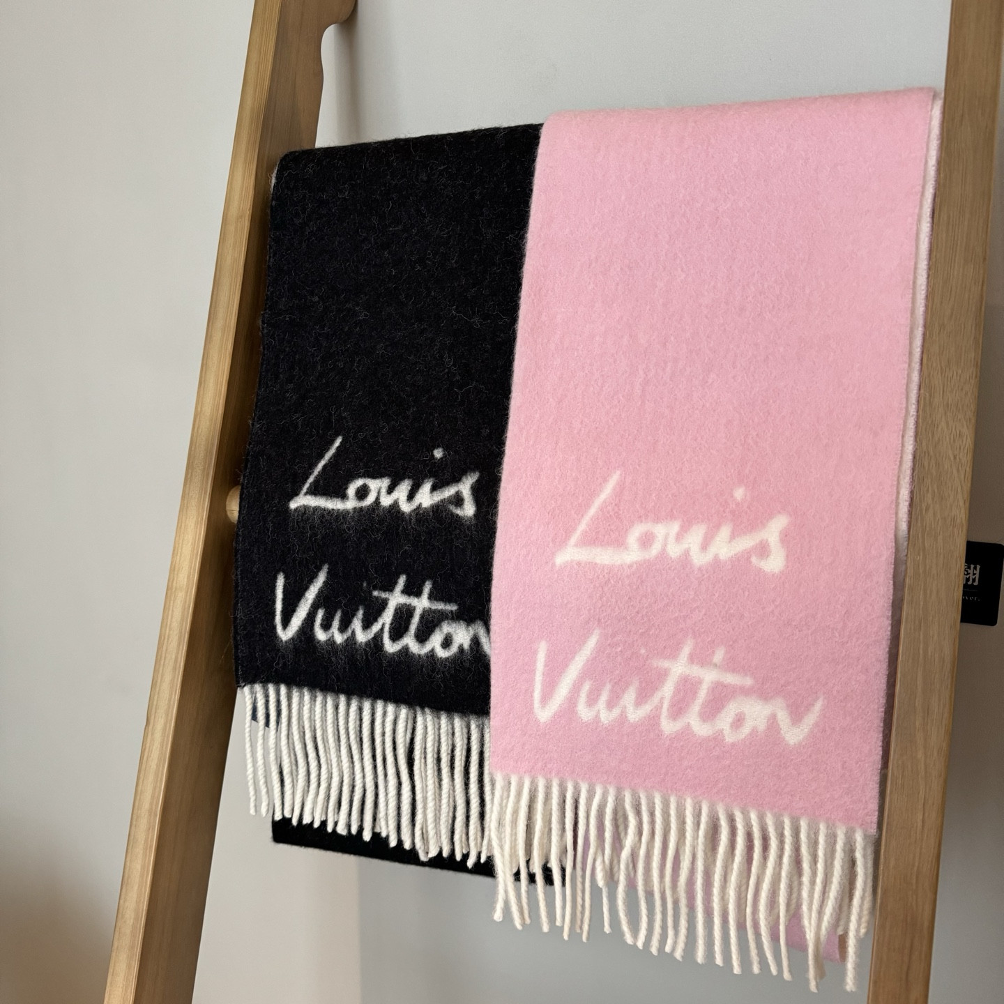 Louis Vuitton scarf 25x220cm