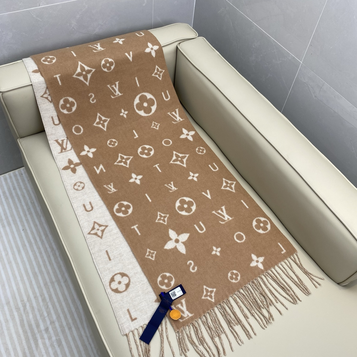 Louis Vuitton Reykjavik 2.0 scarf 40x220cm 100% cashmere