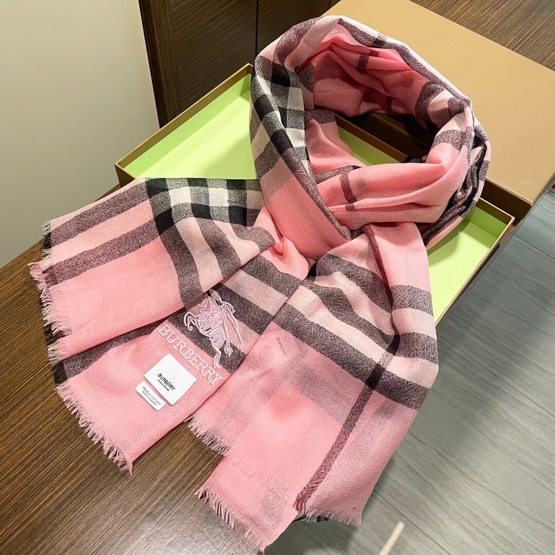 Bv*b*rry scarf 90x200cm