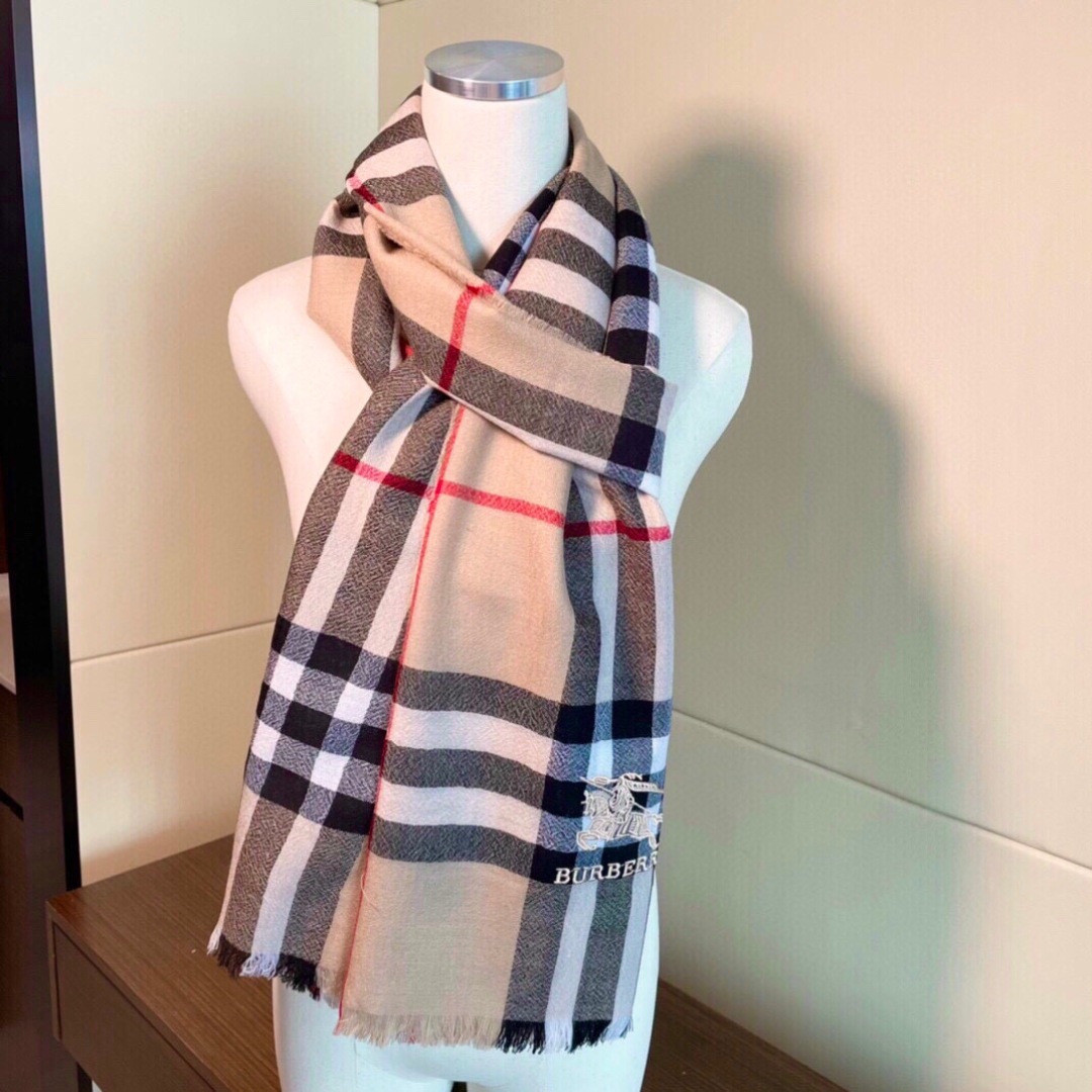 Bv*b*rry scarf 90x200cm