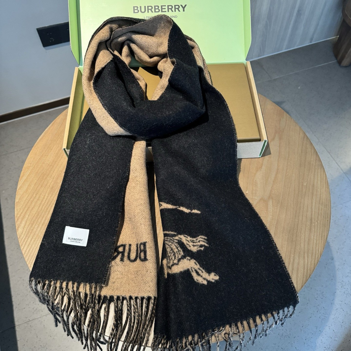 Bv*b*rry Reversible EKD Cashmere scarf 32x180cm 100% wool