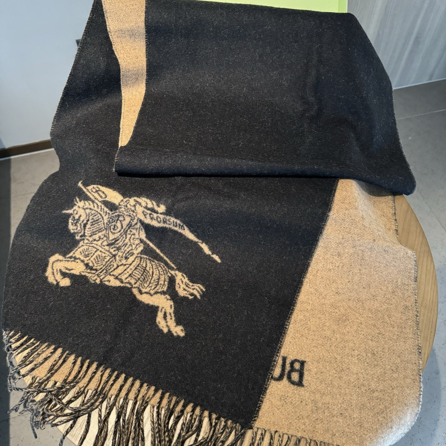 Bv*b*rry Reversible EKD Cashmere scarf 32x180cm 100% wool