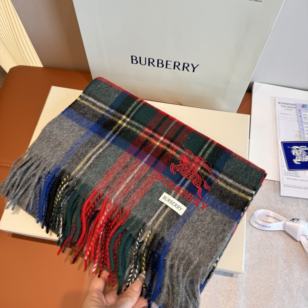 Bv*b*rry scarf 30x180cm