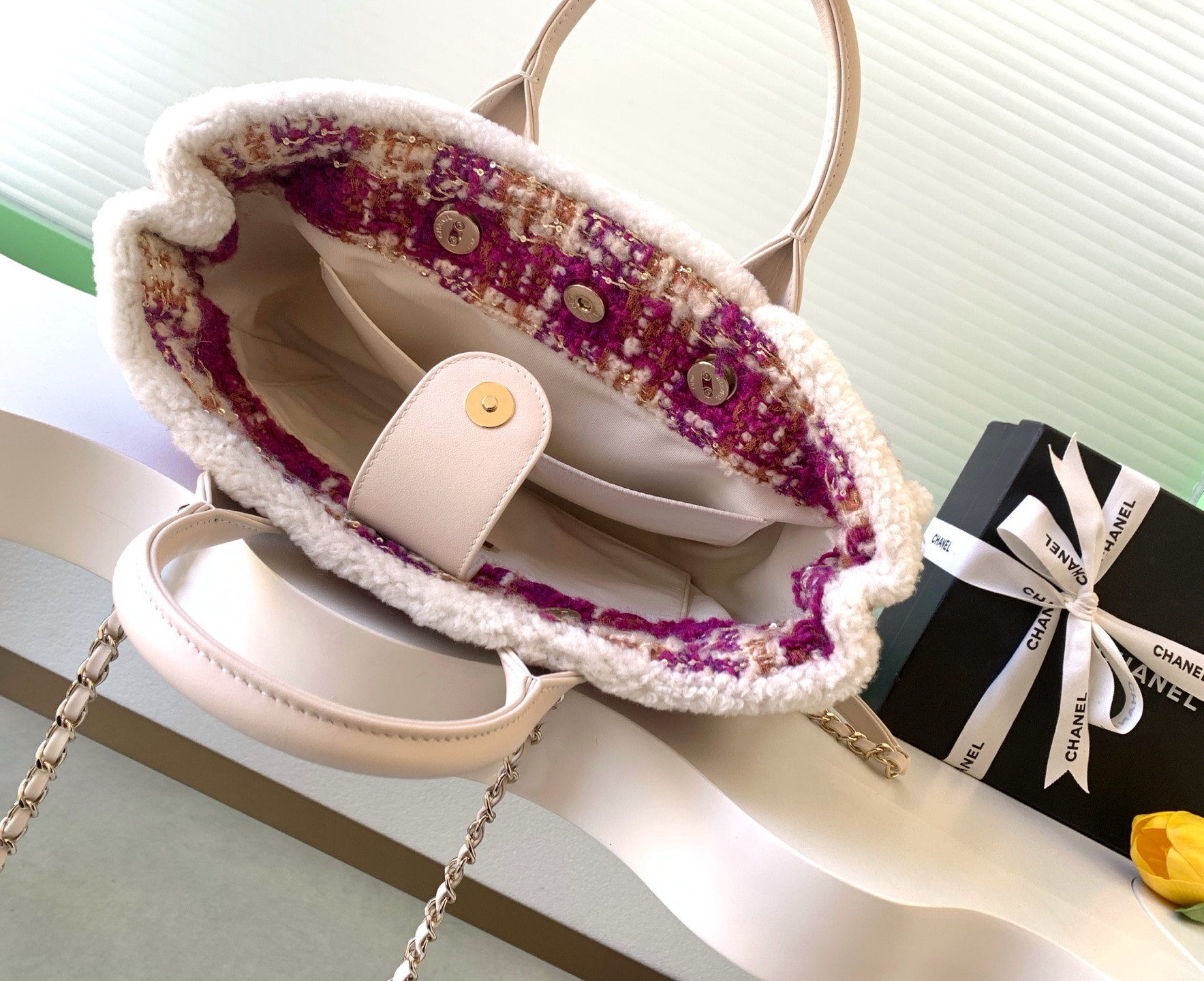 Ch**el Small Shopping Bag 24x33.5x11cm