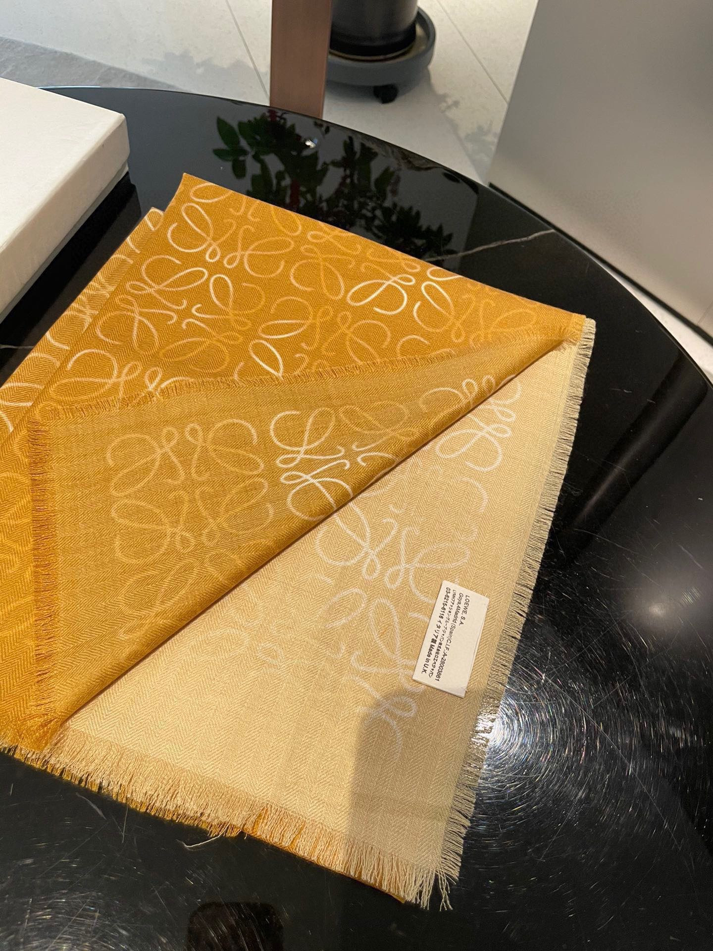 L0ew* scarf 45x200cm