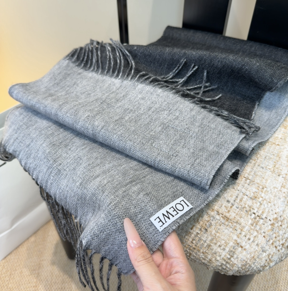 L0ew* scarf 30x180cm