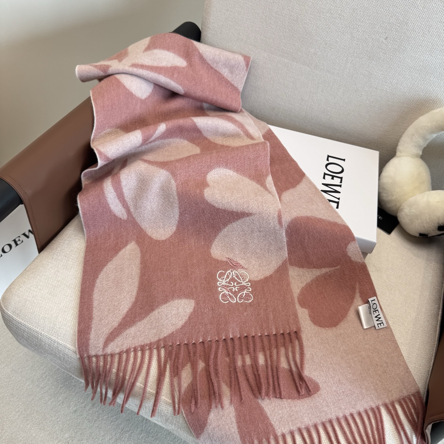 L0ew* scarf 35x180cm